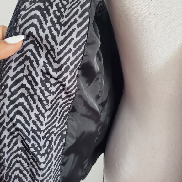 Croft & Barrow Women's Patterned Lightweight Puffer Vest S - Picture 5 of 9